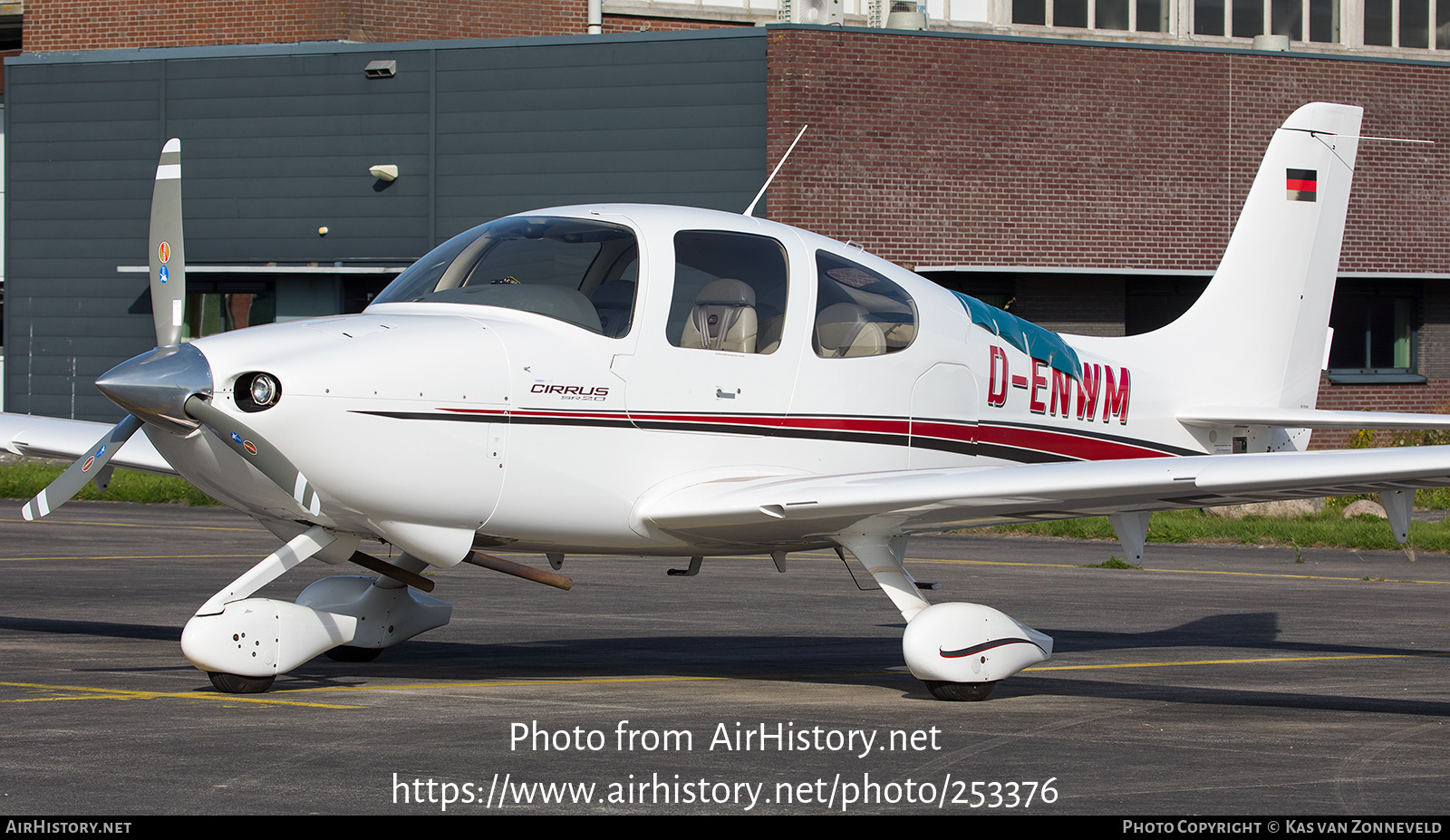 Aircraft Photo of D-ENWM | Cirrus SR-20 G1 | AirHistory.net #253376