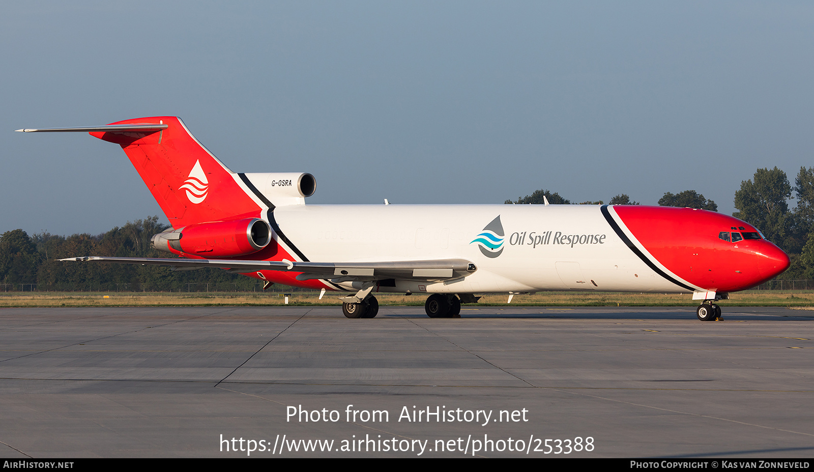 Aircraft Photo of G-OSRA | Boeing 727-2S2F/Adv(RE) Super 27 | Oil Spill Response | AirHistory.net #253388