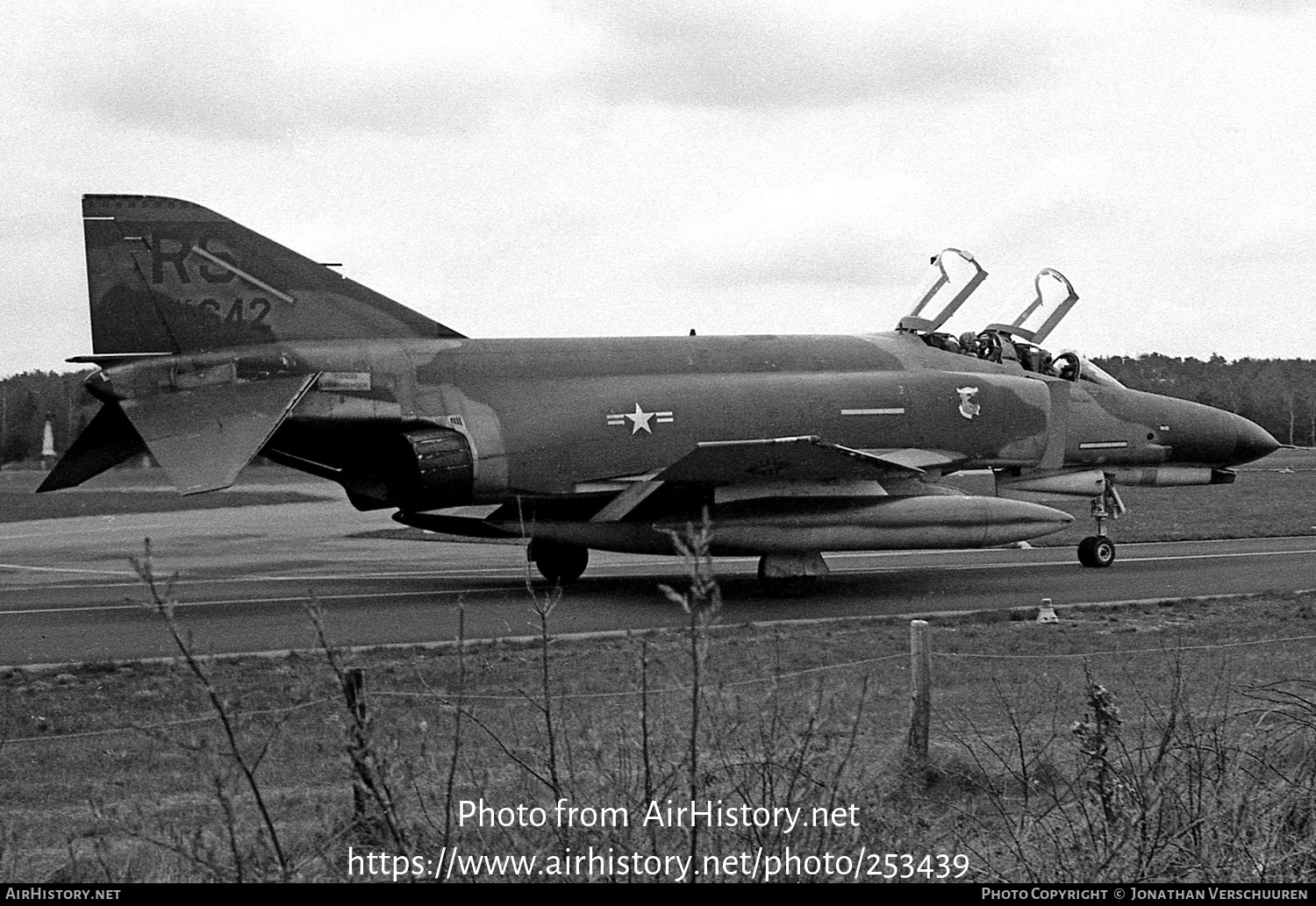 Aircraft Photo of 74-1642 / AF74-642 | McDonnell Douglas F-4E Phantom II | USA - Air Force | AirHistory.net #253439