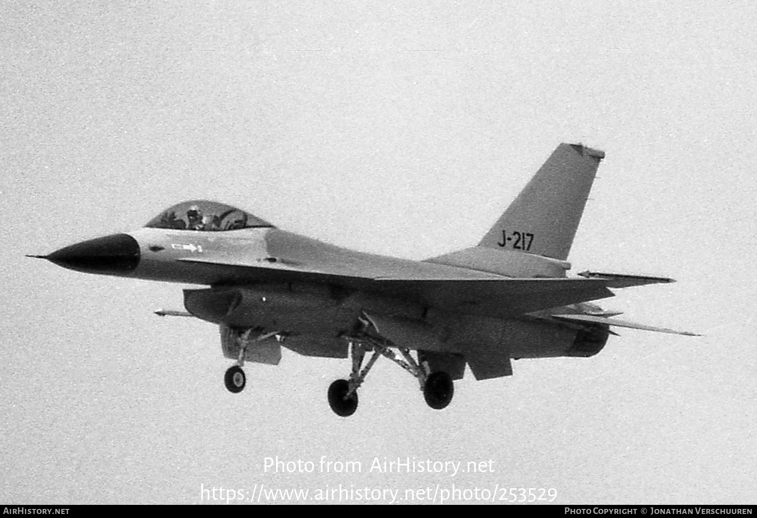 Aircraft Photo of J-217 | General Dynamics F-16A Fighting Falcon | Netherlands - Air Force | AirHistory.net #253529