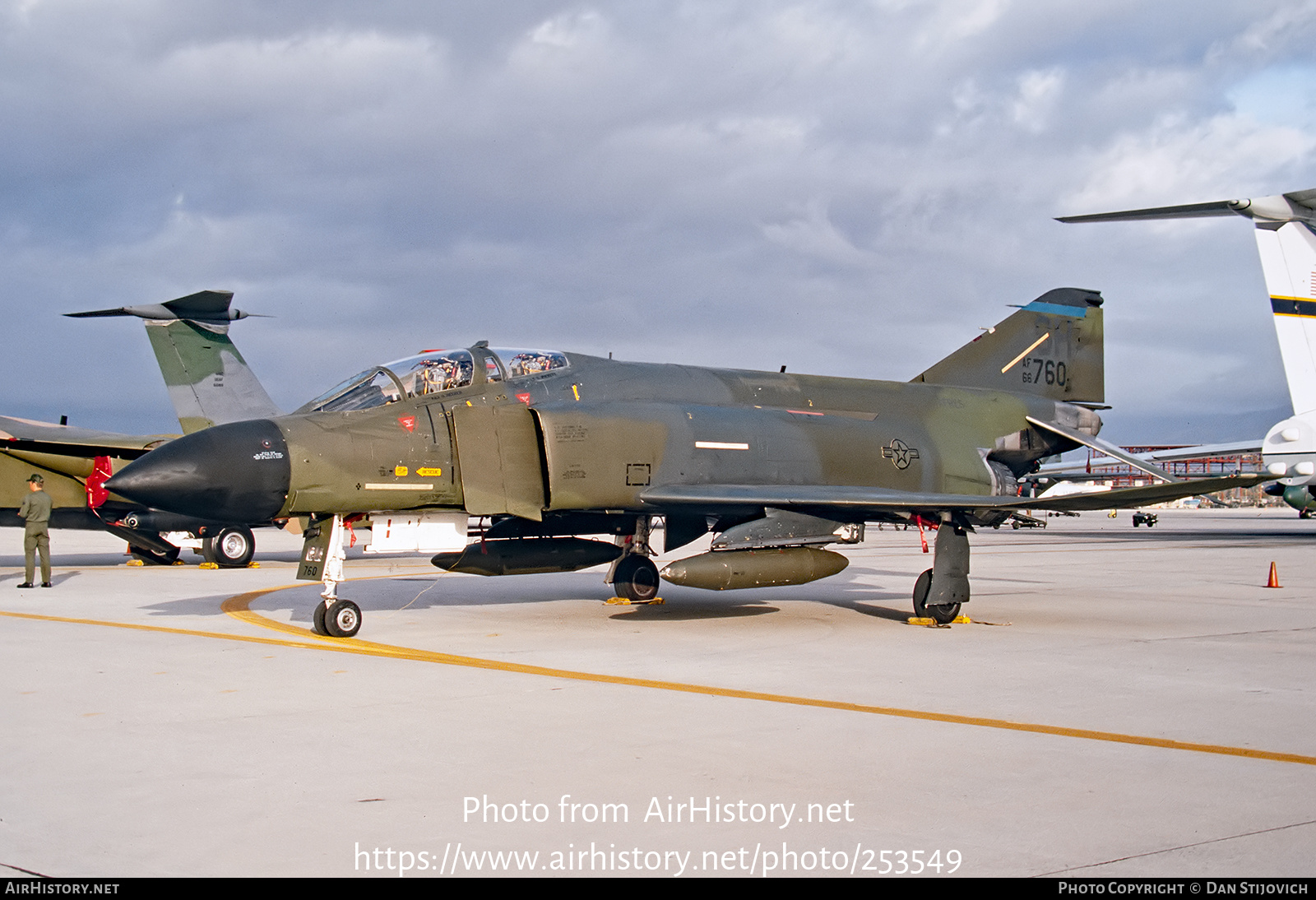 Aircraft Photo of 66-7760 / AF66-760 | McDonnell Douglas F-4D Phantom II | USA - Air Force | AirHistory.net #253549