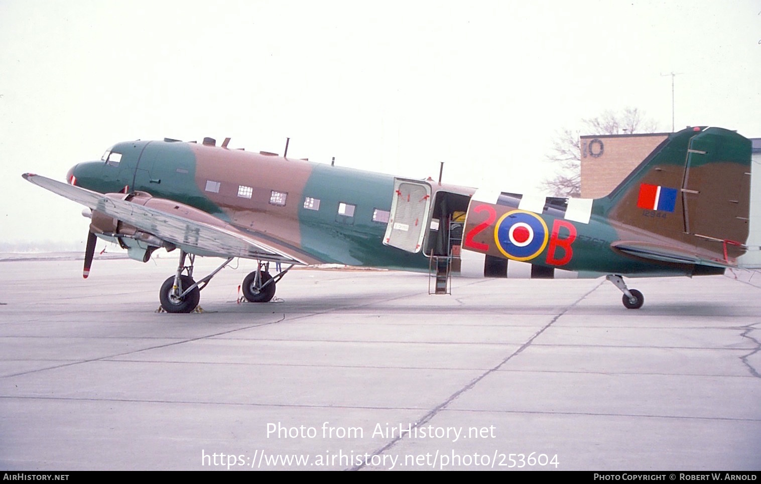 Aircraft Photo of 12944 / FZ671 | Douglas CC-129 Dakota 3 | Canada - Air Force | AirHistory.net #253604