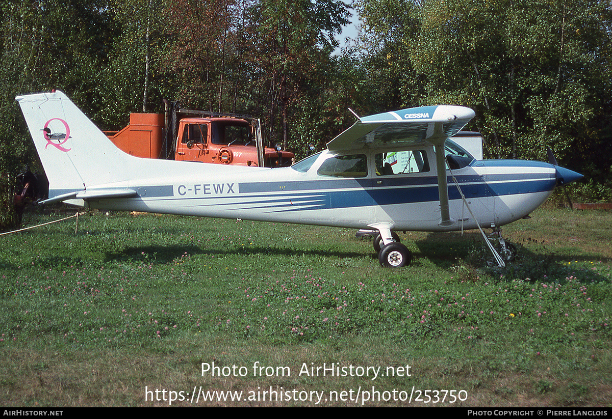 Aircraft Photo of C-FEWX | Cessna R172K Hawk XP | AirHistory.net #253750