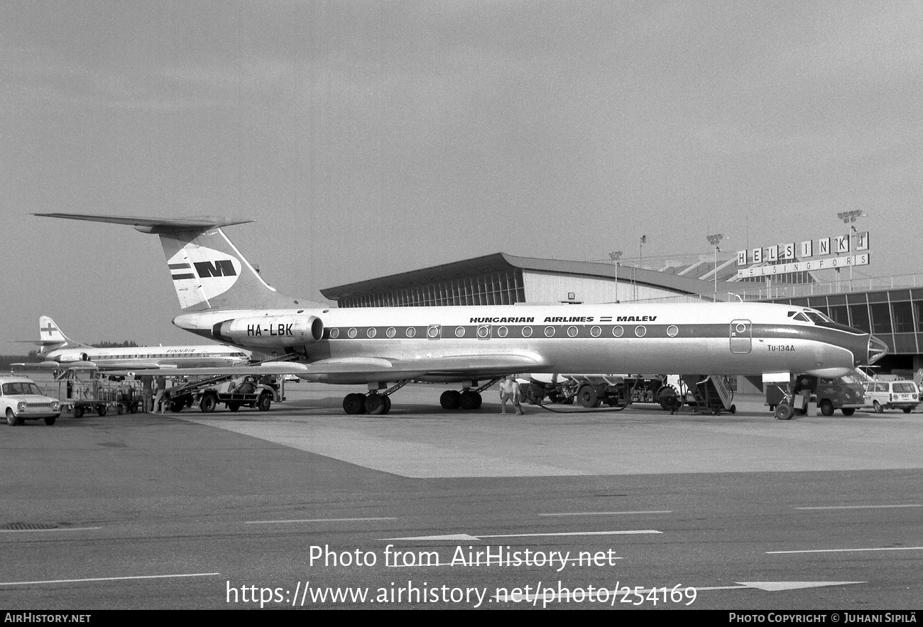 Aircraft Photo of HA-LBK | Tupolev Tu-134A | Malév - Hungarian Airlines | AirHistory.net #254169