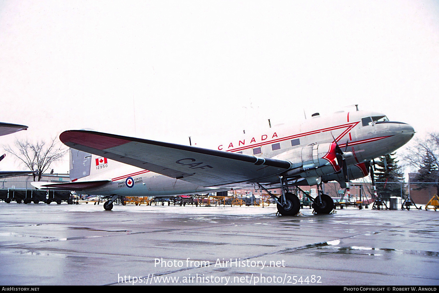 Aircraft Photo of 12950 | Douglas CC-129 Dakota 3N | Canada - Air Force | AirHistory.net #254482