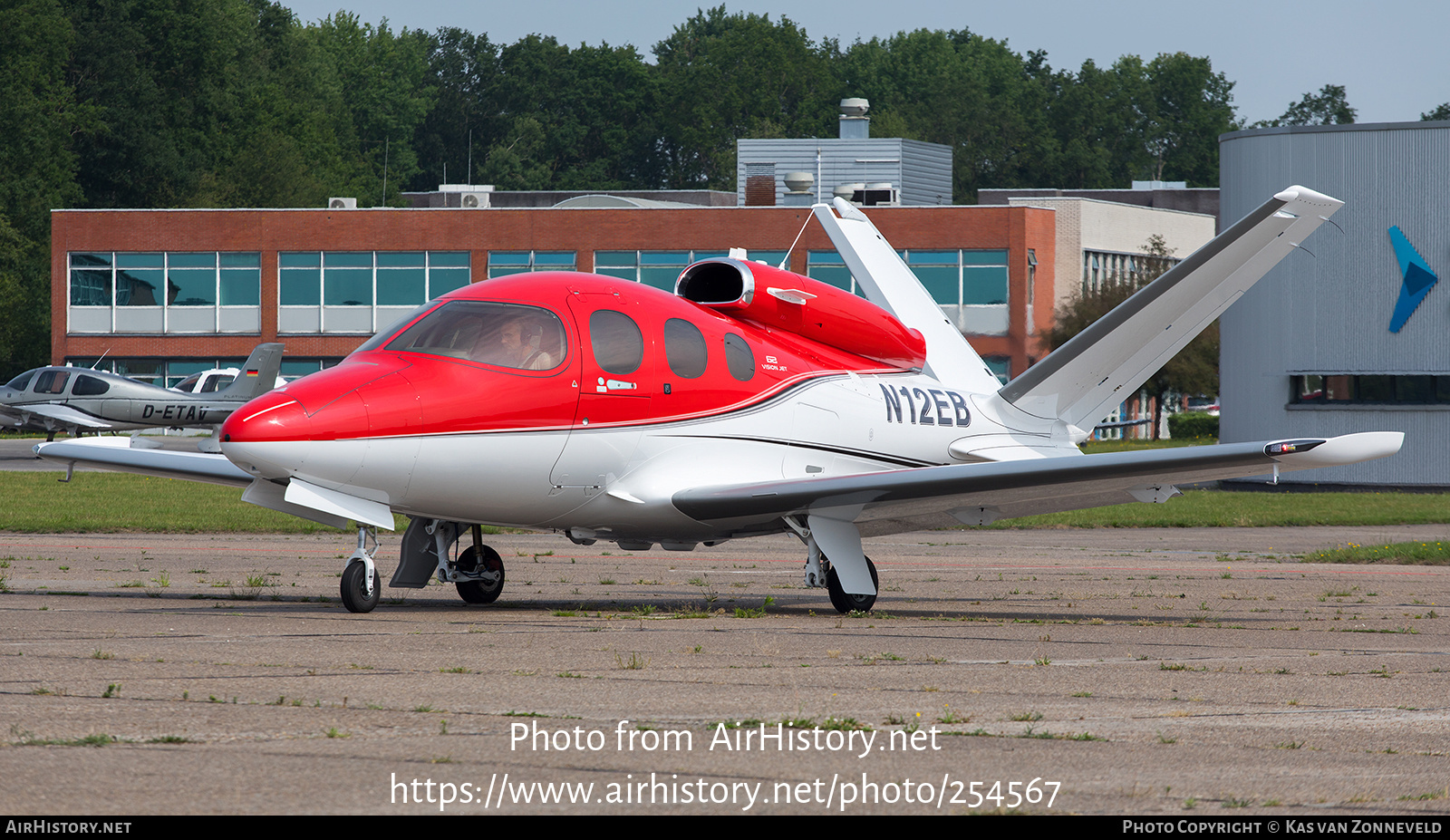 Aircraft Photo of N12EB | Cirrus SF-50 Vision G2 | AirHistory.net #254567