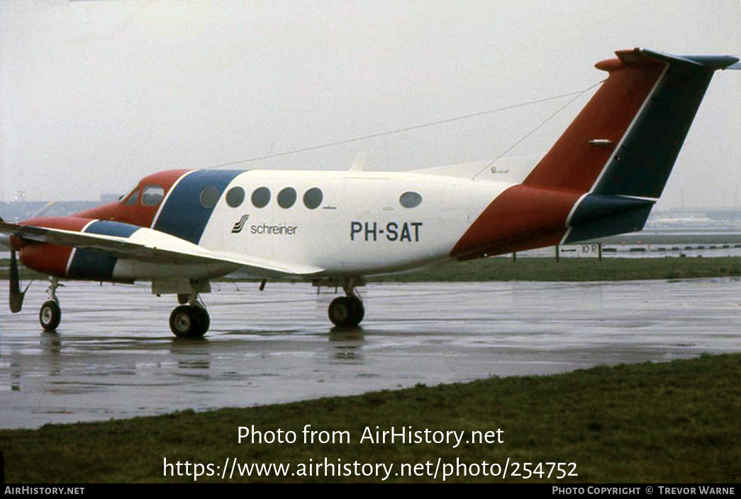 Aircraft Photo of PH-SAT | Beech 200 Super King Air | Schreiner Airways | AirHistory.net #254752