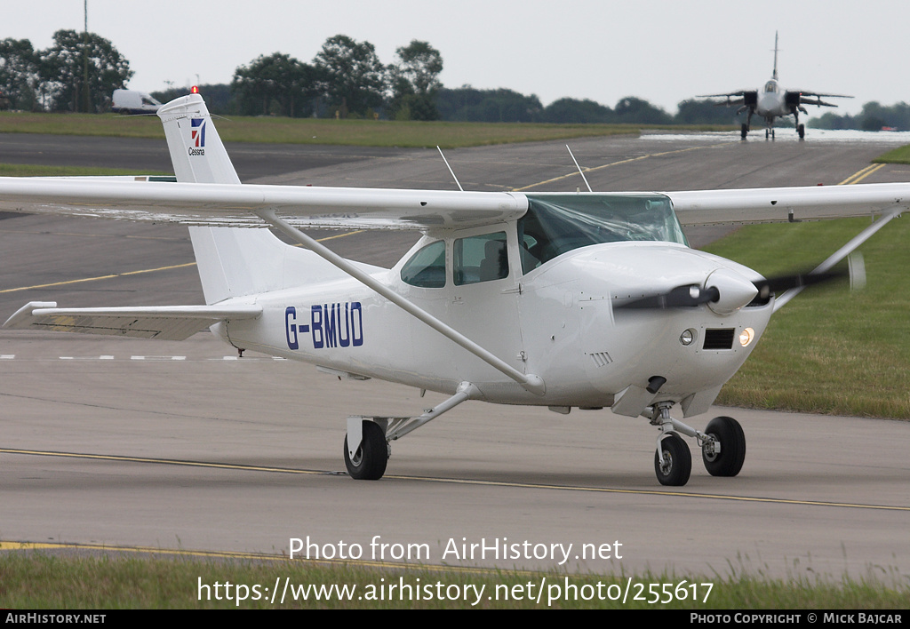 Aircraft Photo of G-BMUD | Cessna 182P | AirHistory.net #255617