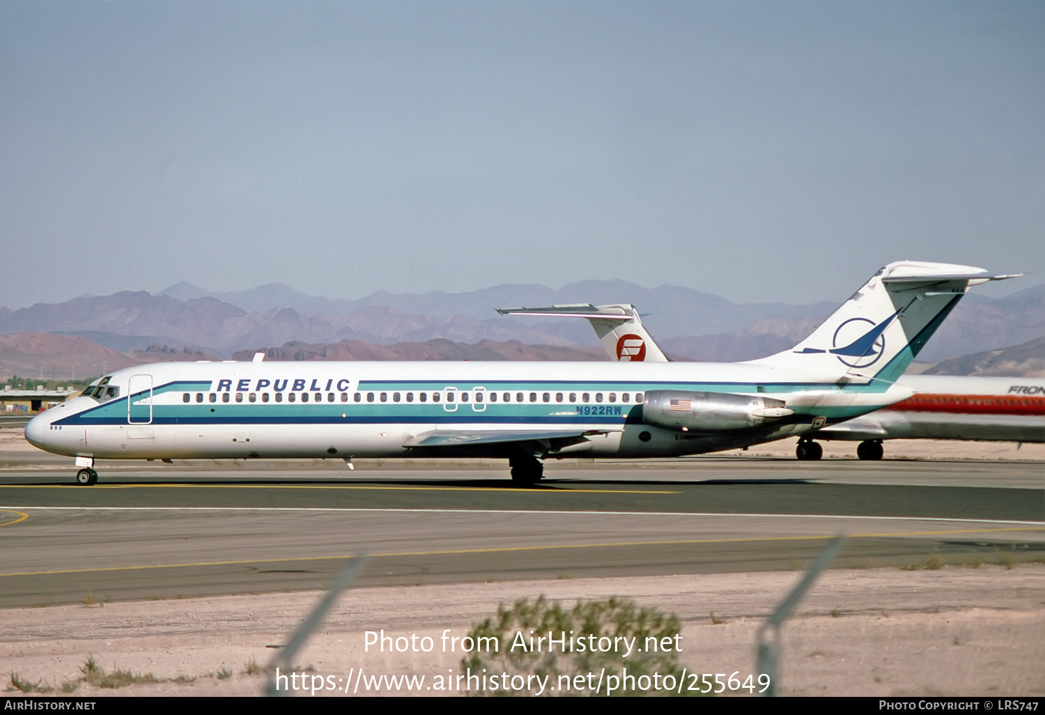 Aircraft Photo of N922RW | McDonnell Douglas DC-9-31 | Republic Airlines | AirHistory.net #255649