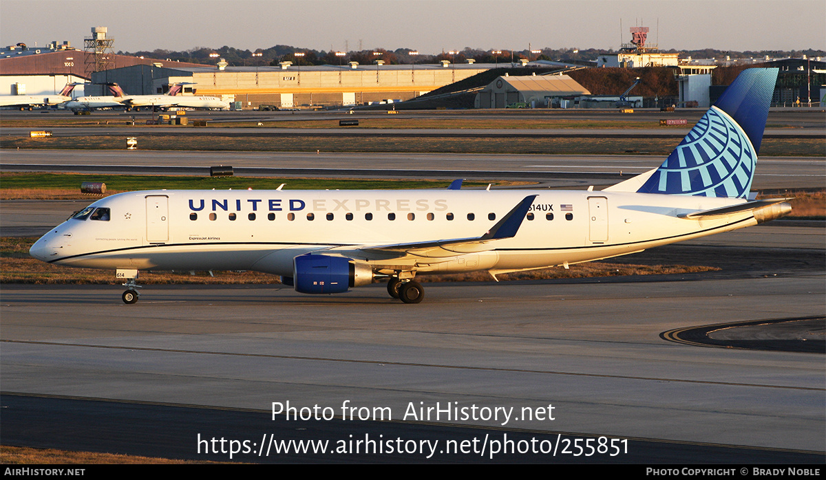 Aircraft Photo of N614UX | Embraer 175LR (ERJ-170-200LR) | United Express | AirHistory.net #255851