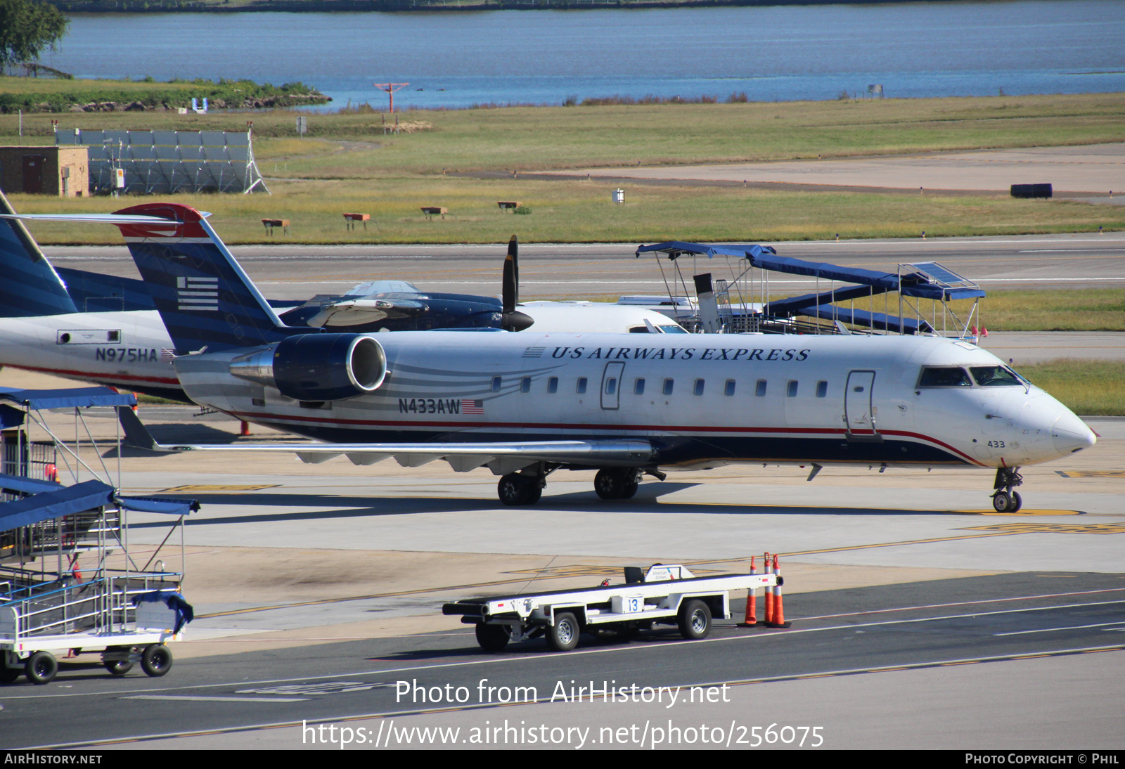 Aircraft Photo of N433AW | Bombardier CRJ-200ER (CL-600-2B19) | US Airways Express | AirHistory.net #256075