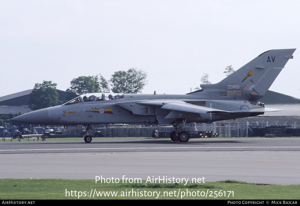 Aircraft Photo of ZD905 | Panavia Tornado F2 | UK - Air Force | AirHistory.net #256171