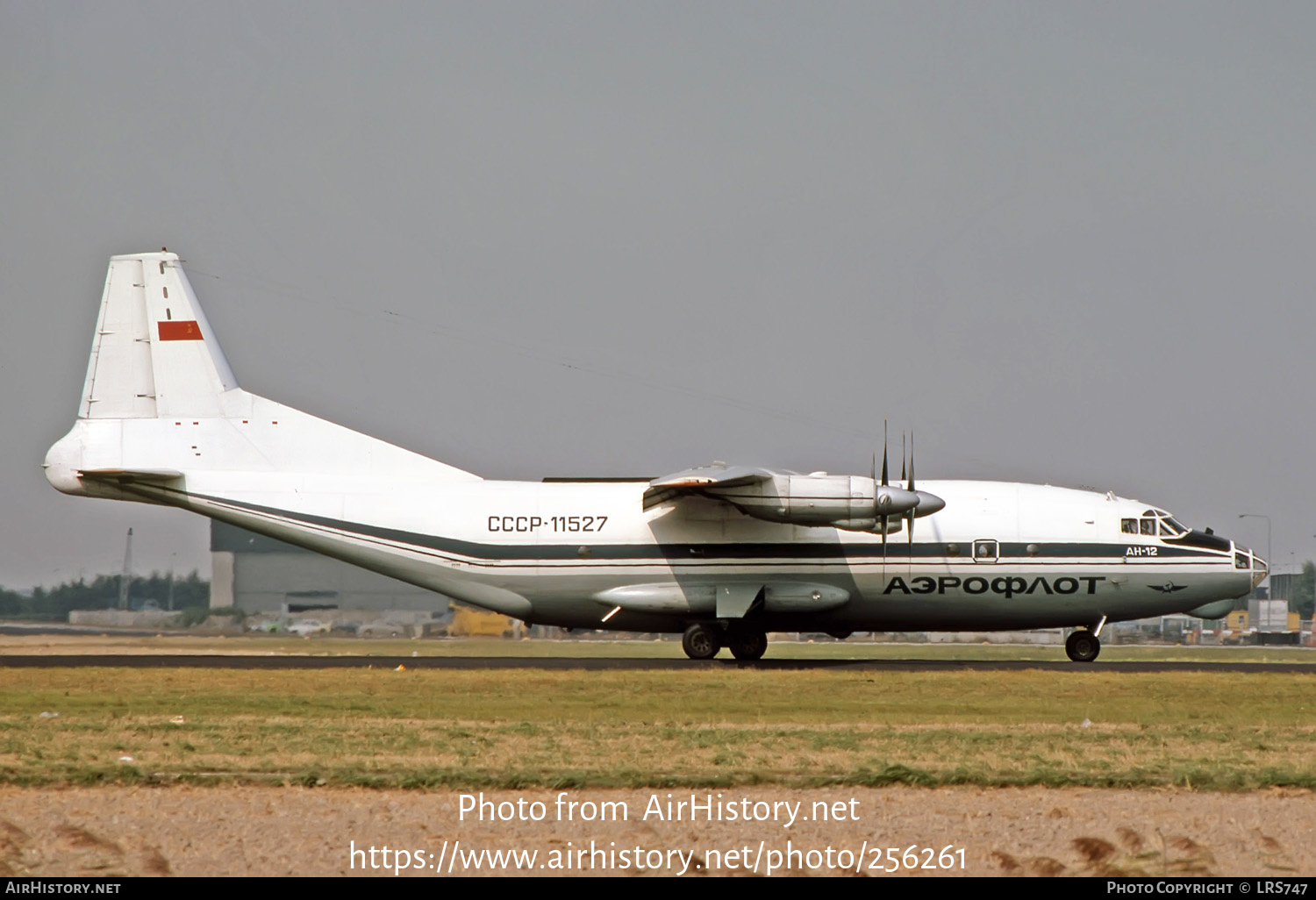 Aircraft Photo of CCCP-11527 | Antonov An-12B | Aeroflot | AirHistory.net #256261