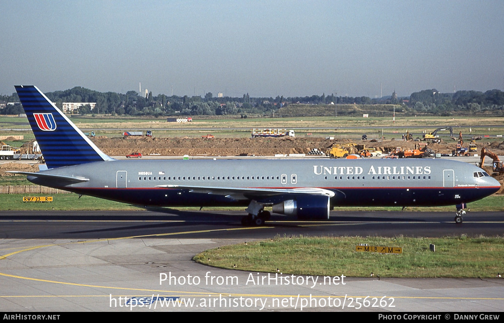 Aircraft Photo of N656UA | Boeing 767-322/ER | United Airlines | AirHistory.net #256262