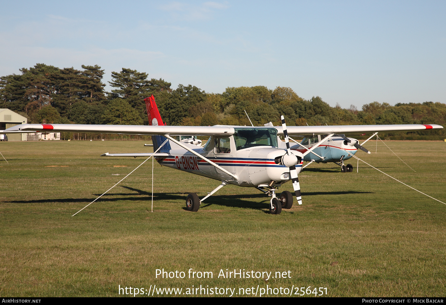 Aircraft Photo of G-BNSN | Cessna 152 | The Pilot Centre Denham | AirHistory.net #256451