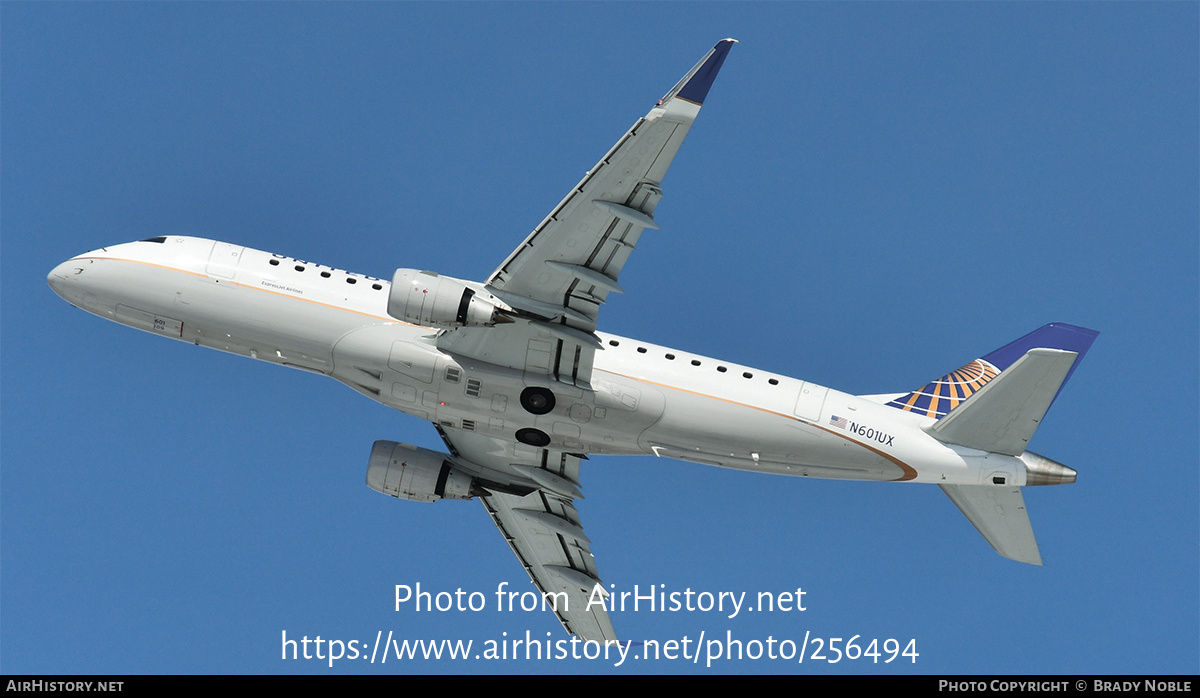 Aircraft Photo of N601UX | Embraer 175LR (ERJ-170-200LR) | United Express | AirHistory.net #256494