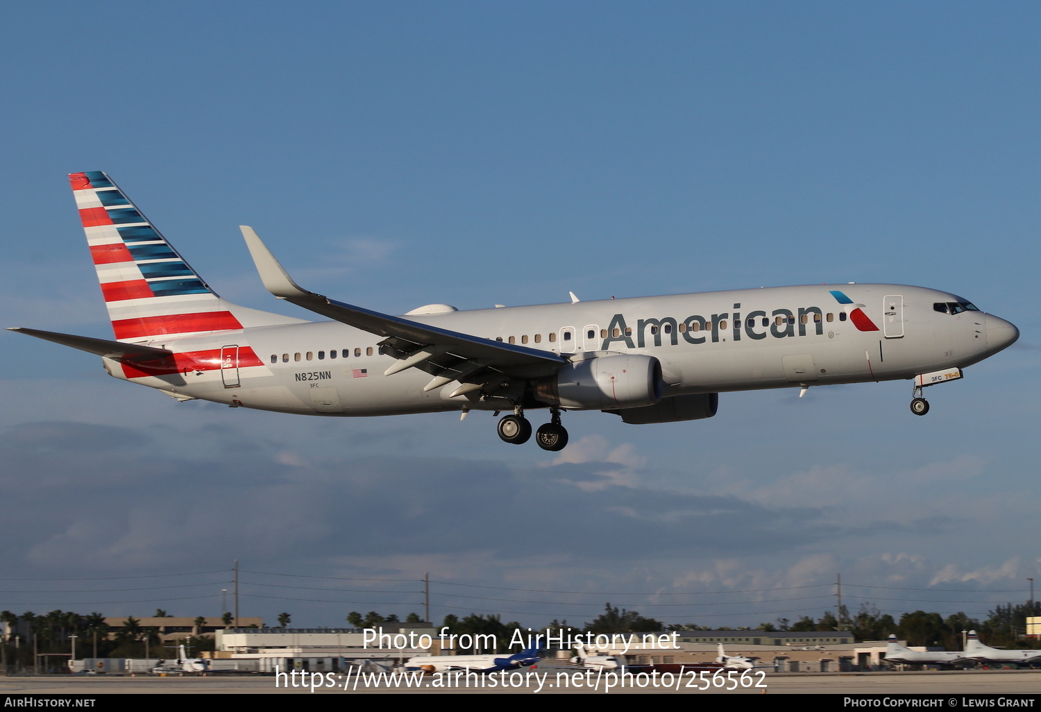 Aircraft Photo of N825NN | Boeing 737-823 | American Airlines | AirHistory.net #256562