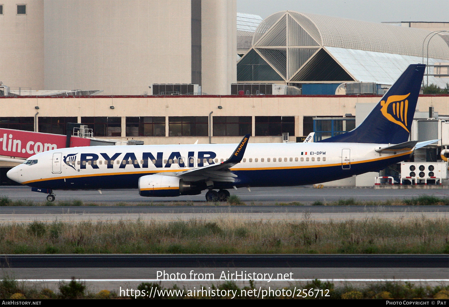 Aircraft Photo of EI-DPW | Boeing 737-8AS | Ryanair | AirHistory.net #256712