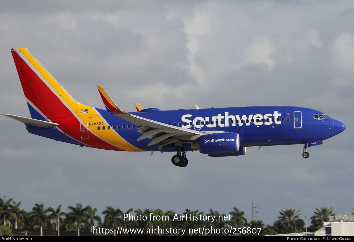 Aircraft Photo of N7852A | Boeing 737-71B | Southwest Airlines | AirHistory.net #256807