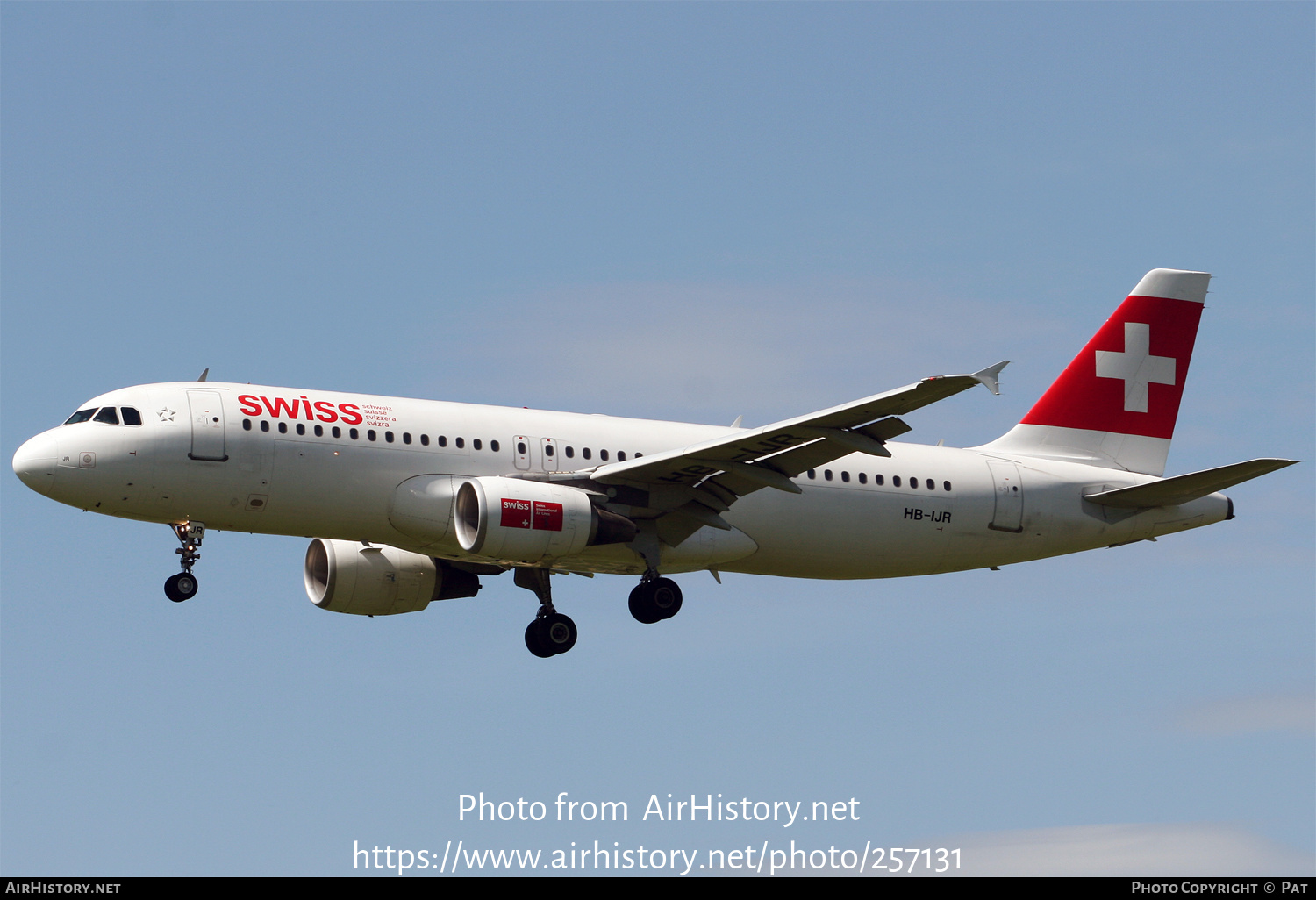 Aircraft Photo of HB-IJR | Airbus A320-214 | Swiss International Air Lines | AirHistory.net #257131