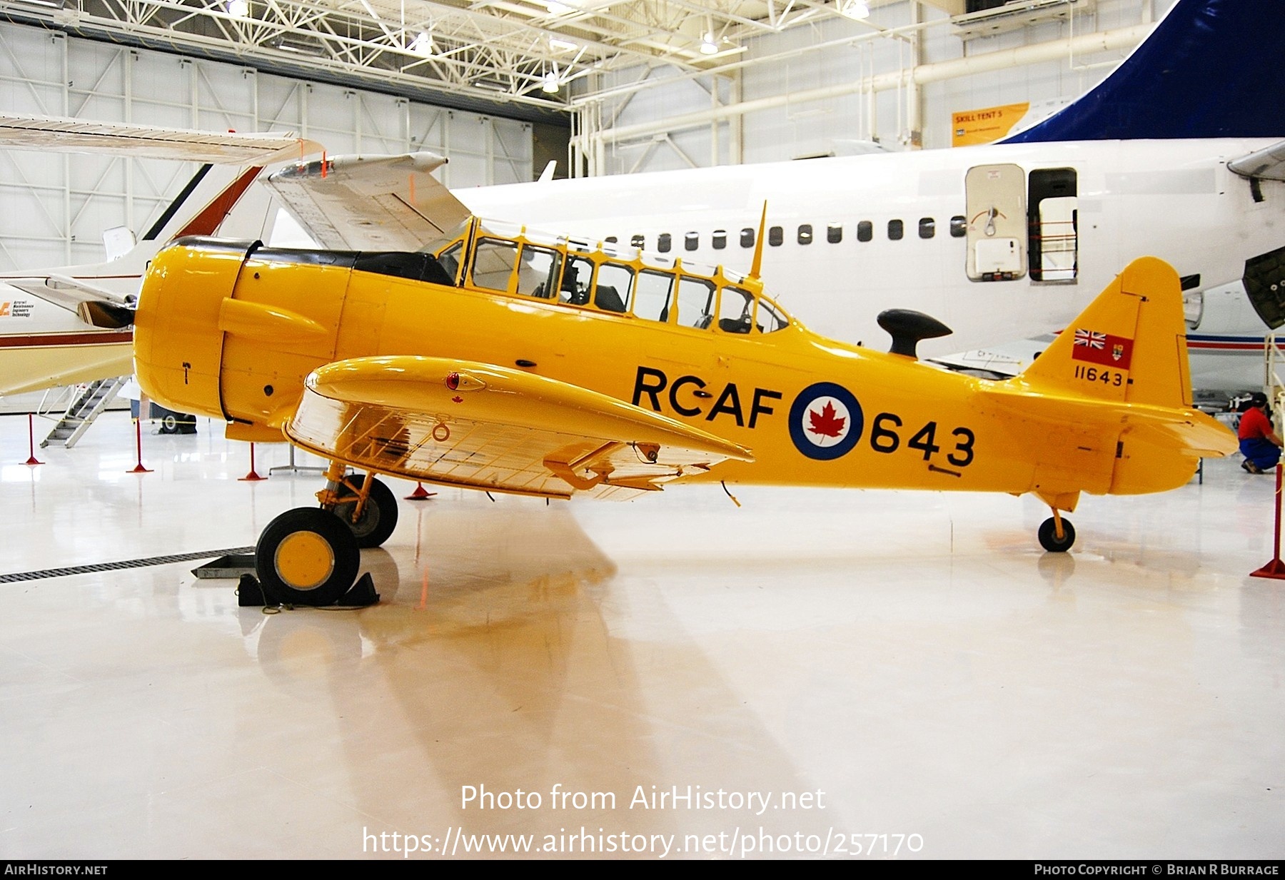 Aircraft Photo of 11643 / AJ643 | North American NA-76 Harvard Mk2 | Canada - Air Force | AirHistory.net #257170