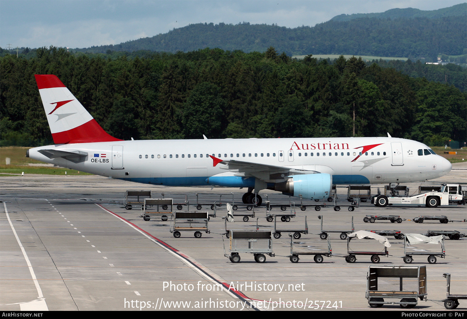 Aircraft Photo of OE-LBS | Airbus A320-214 | Austrian Airlines | AirHistory.net #257241