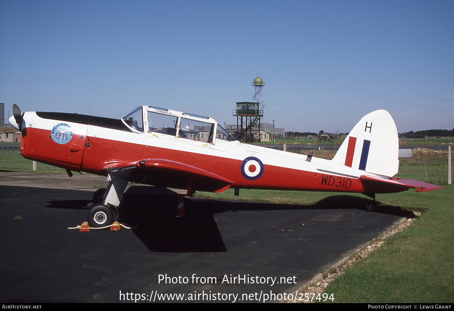 Aircraft Photo of WD310 | De Havilland DHC-1 Chipmunk T10 | UK - Air Force | AirHistory.net #257494