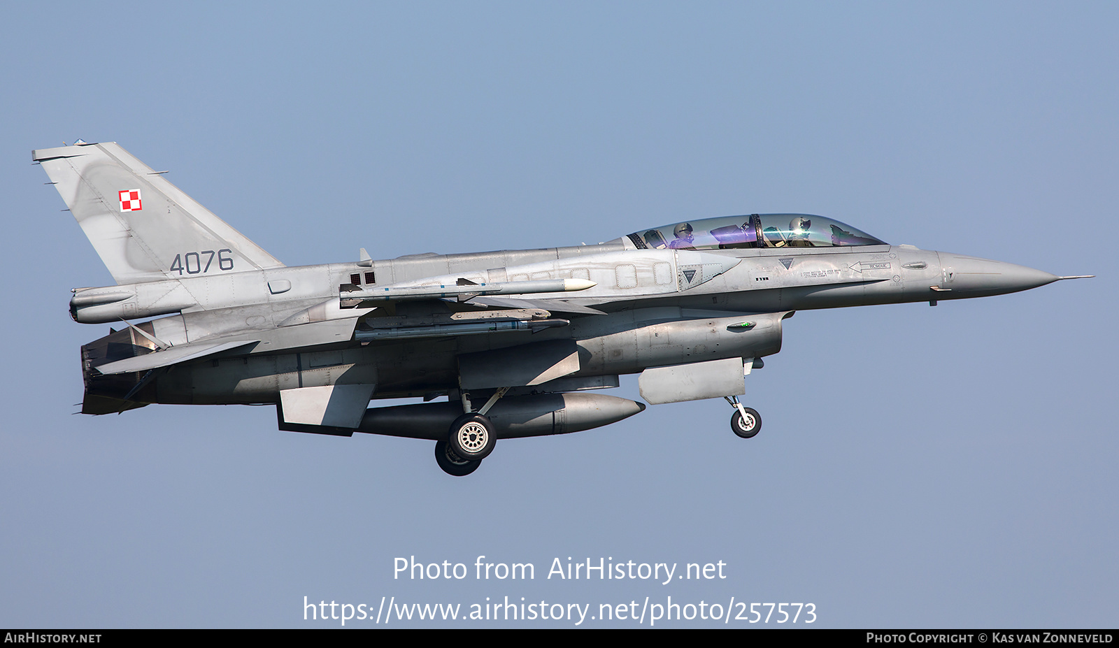 Aircraft Photo of 4076 | General Dynamics F-16D Fighting Falcon | Poland - Air Force | AirHistory.net #257573