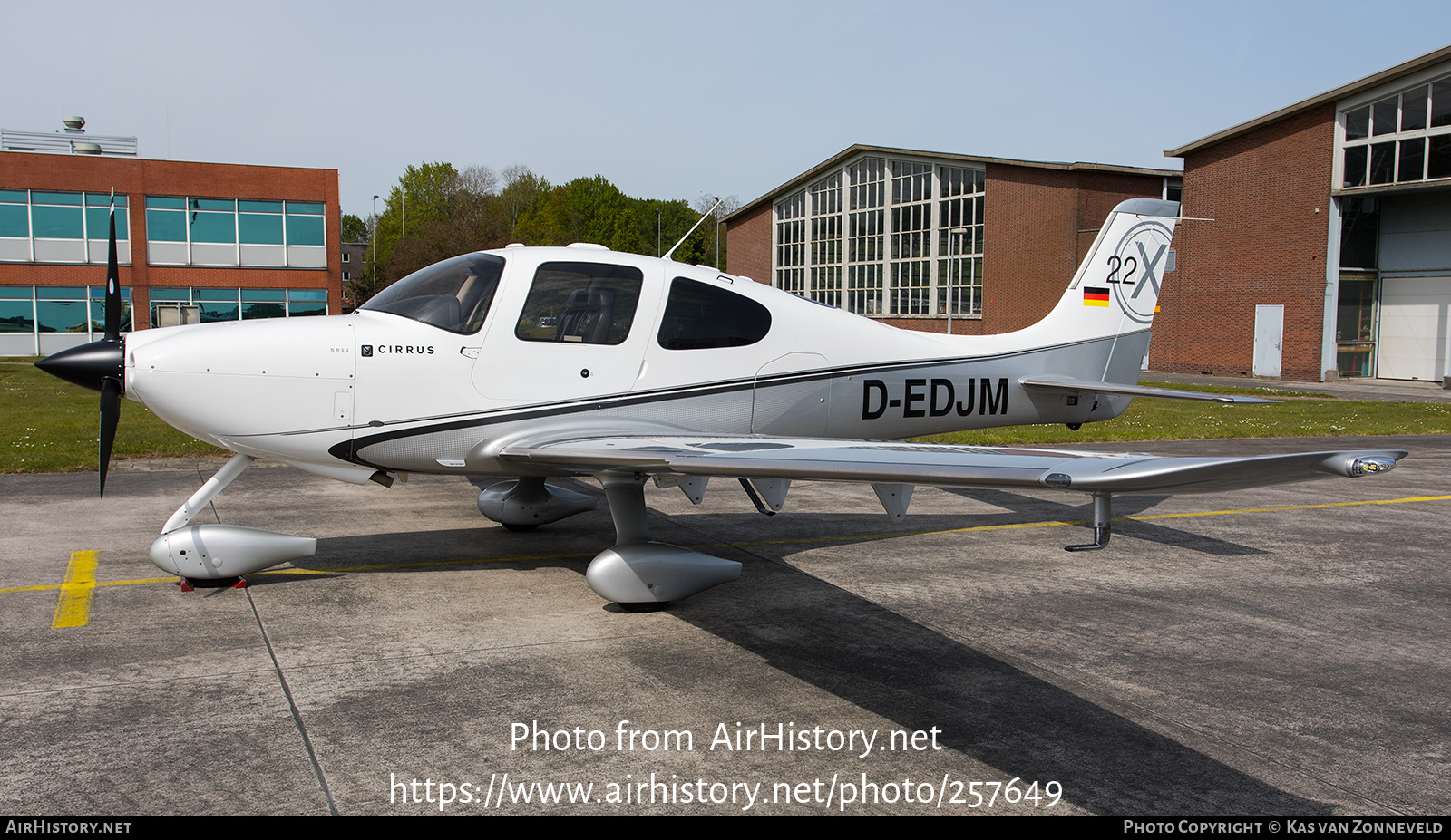 Aircraft Photo of D-EDJM | Cirrus SR-22 G3-X | AirHistory.net #257649