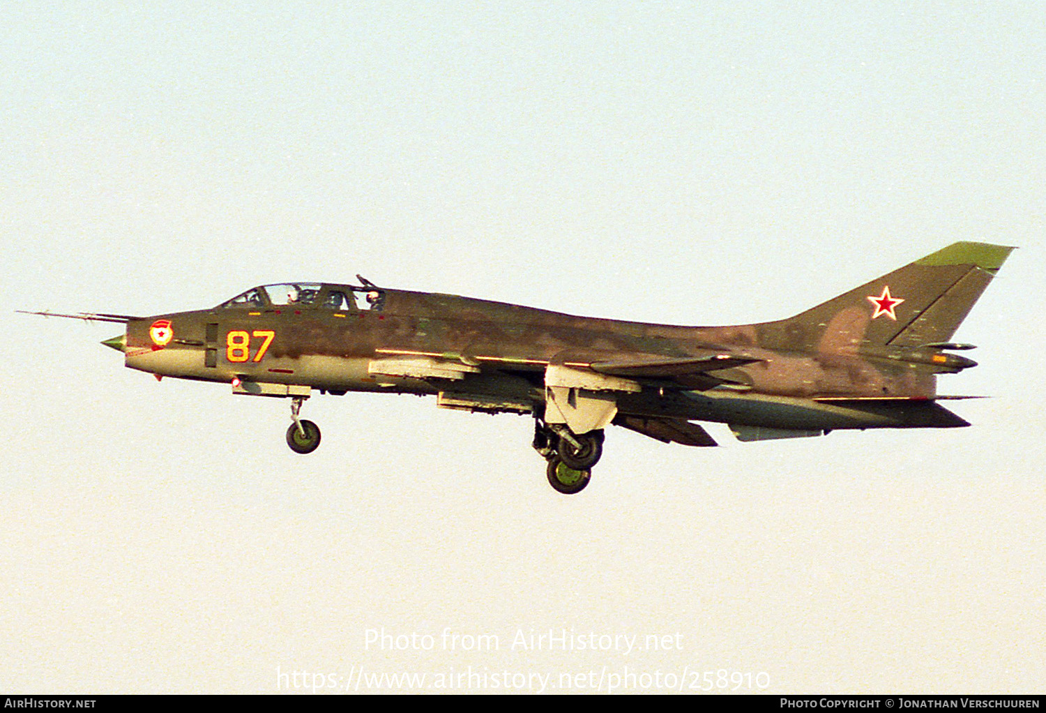 Aircraft Photo of 87 yellow | Sukhoi Su-17UM3 | Soviet Union - Air Force | AirHistory.net #258910