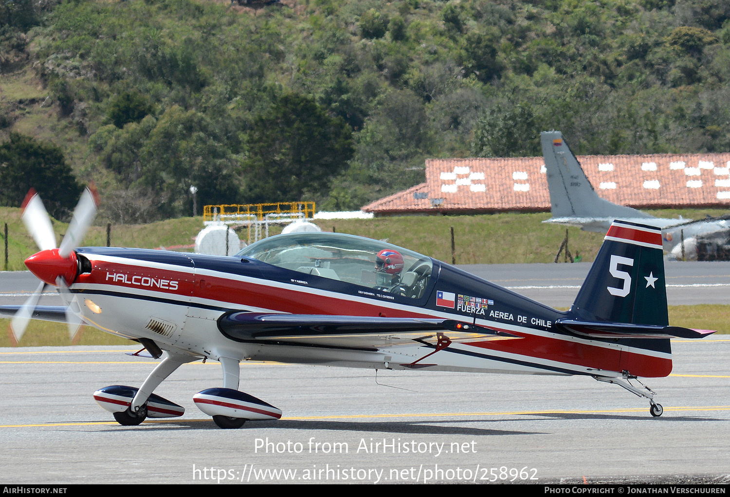 Aircraft Photo of 145 | Extra EA-300L | Chile - Air Force | AirHistory.net #258962