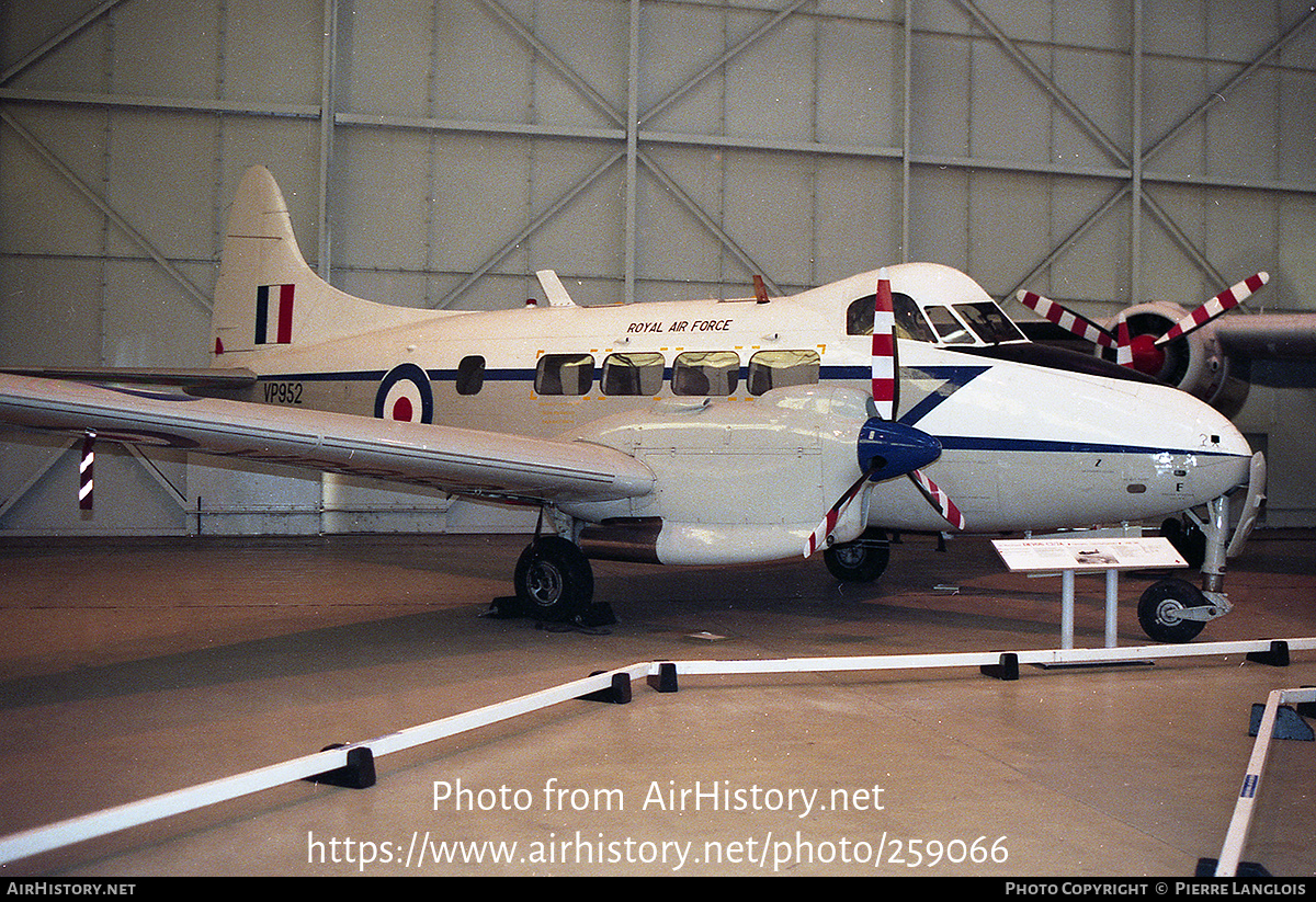 Aircraft Photo of VP952 | De Havilland D.H. 104 Devon C2/2 | UK - Air Force | AirHistory.net #259066