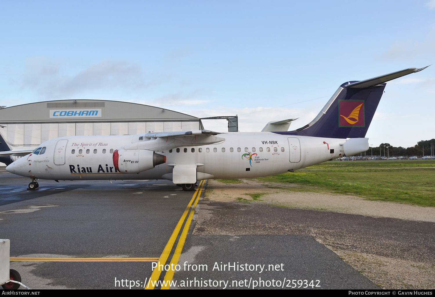 Aircraft Photo of VH-NBK | BAE Systems Avro 146-RJ100 | Riau Airlines | AirHistory.net #259342