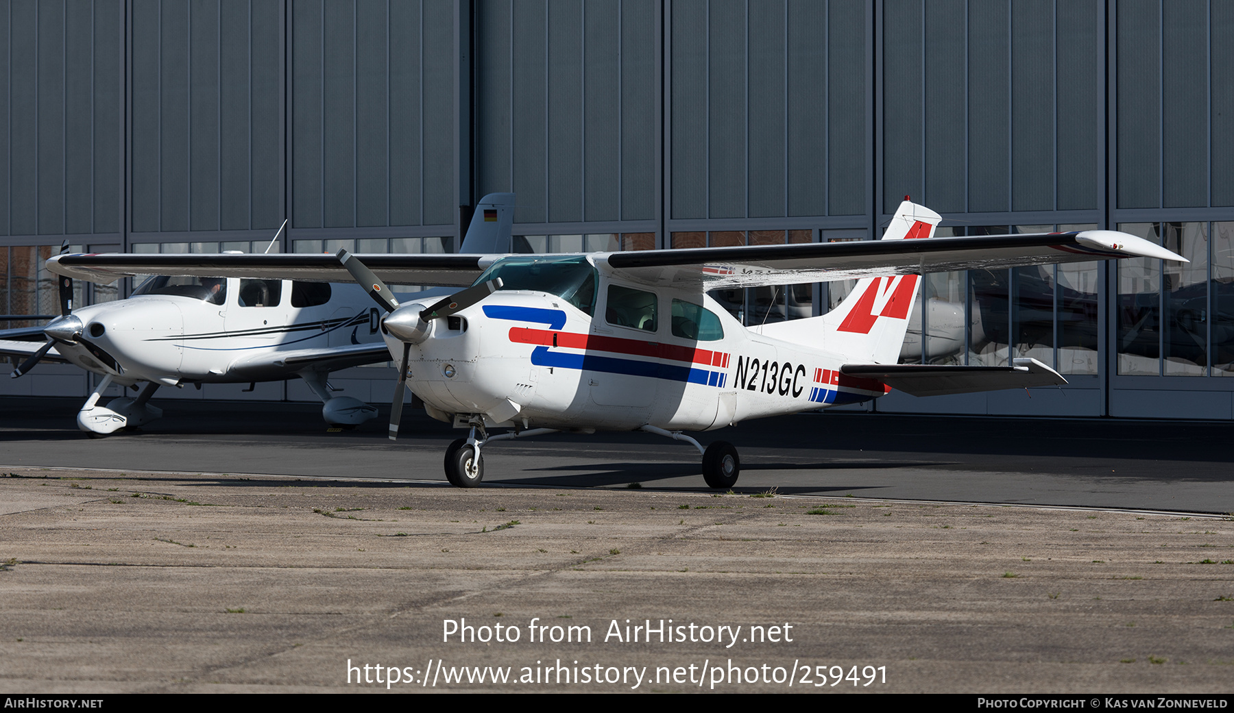 Aircraft Photo of N213GC | Cessna T210M Turbo Centurion | AirHistory.net #259491