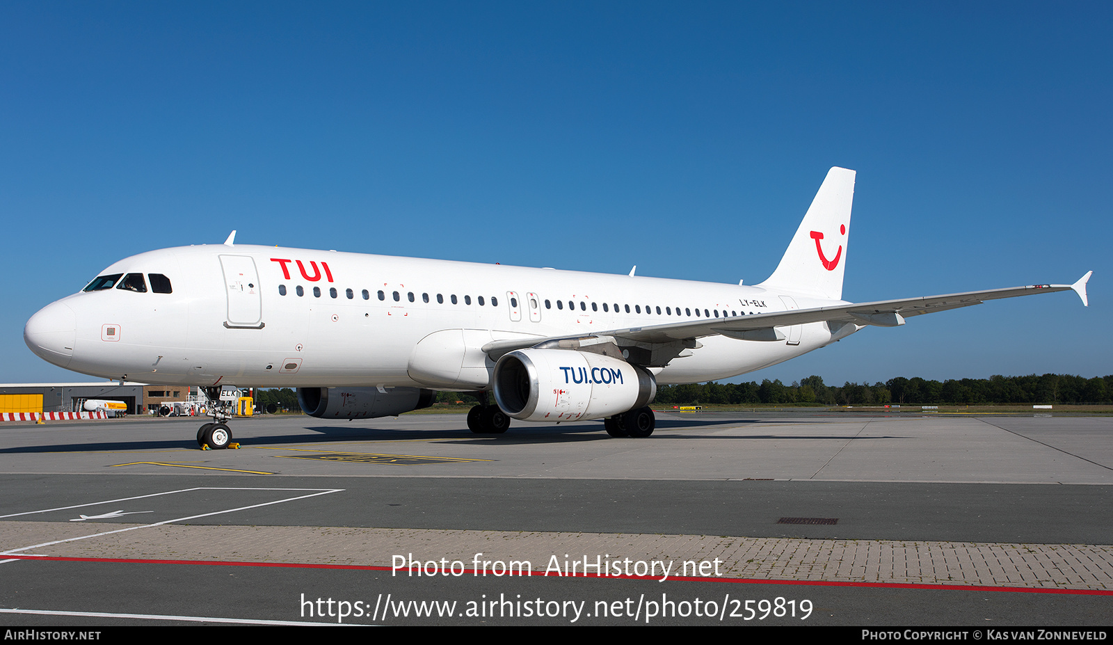 Aircraft Photo of LY-ELK | Airbus A320-232 | TUI | AirHistory.net #259819