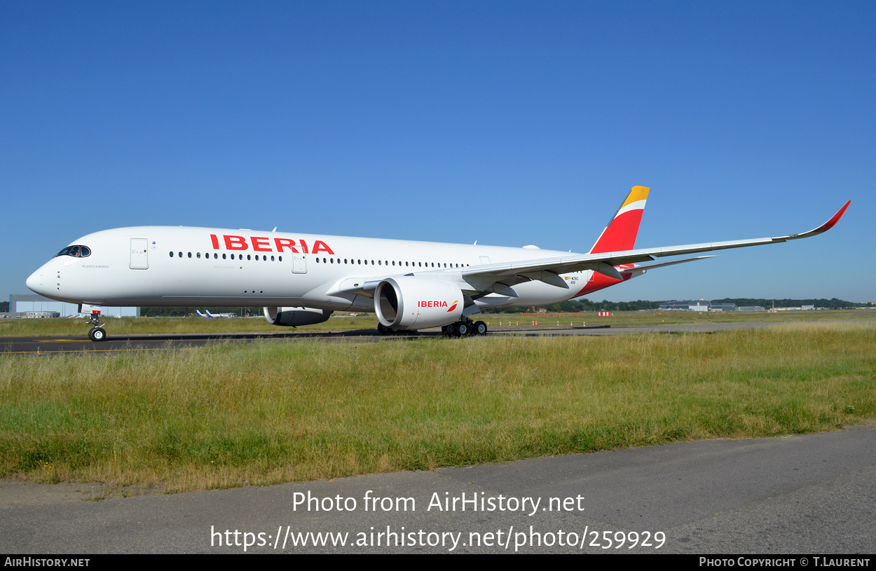 Aircraft Photo of F-WZNC | Airbus A350-941 | Iberia | AirHistory.net #259929