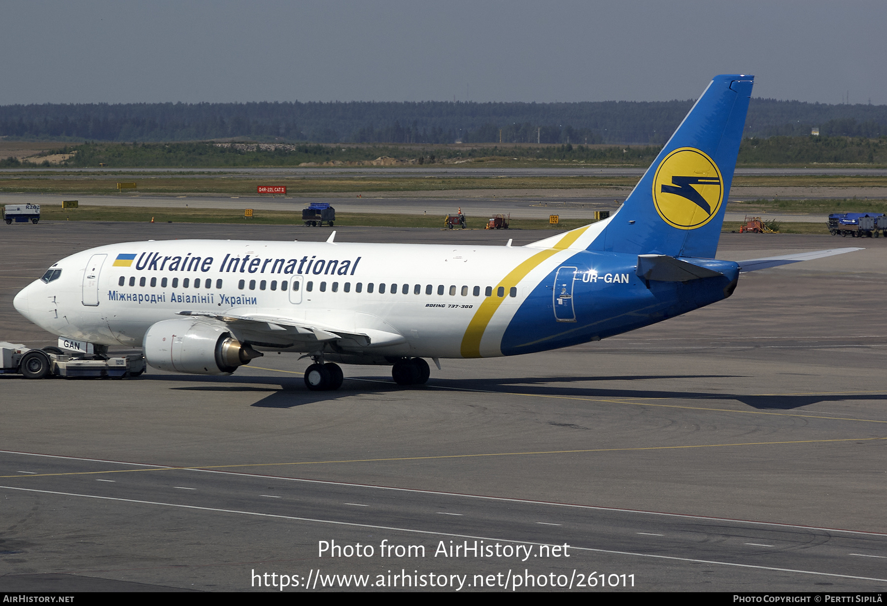 Aircraft Photo of UR-GAN | Boeing 737-36N | Ukraine International Airlines | AirHistory.net #261011