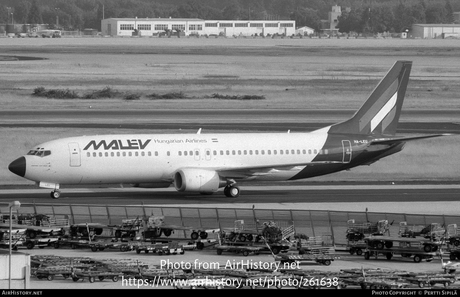 Aircraft Photo of HA-LEU | Boeing 737-4Y0 | Malév - Hungarian Airlines | AirHistory.net #261638