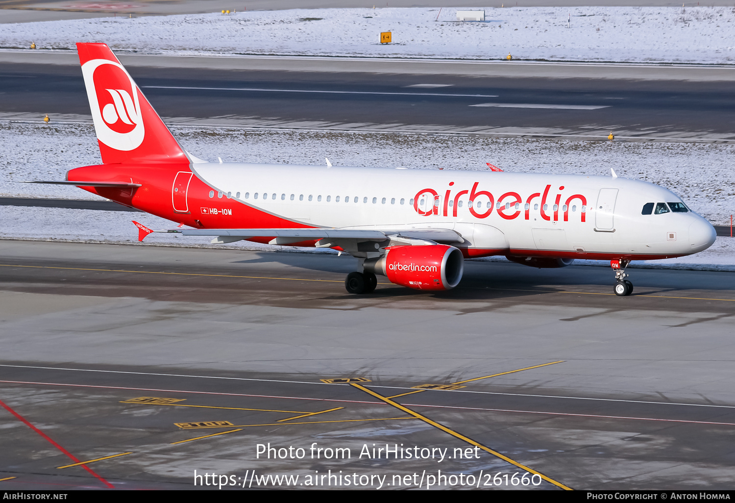 Aircraft Photo of HB-IOW | Airbus A320-214 | Air Berlin | AirHistory.net #261660