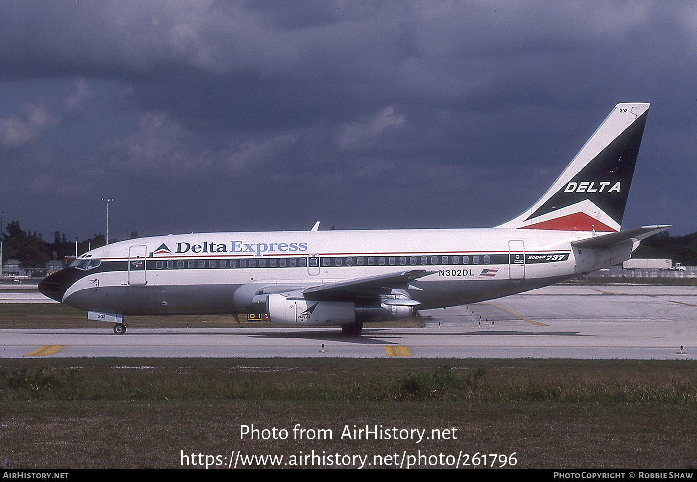 Aircraft Photo of N302DL | Boeing 737-232/Adv | Delta Express | AirHistory.net #261796