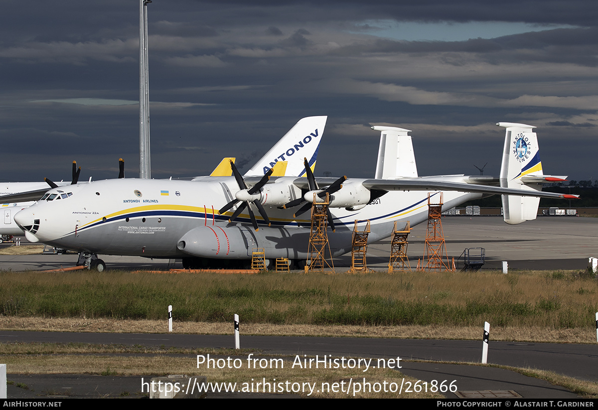 Aircraft Photo of UR-09307 | Antonov An-22A Antei | Antonov Airlines | AirHistory.net #261866