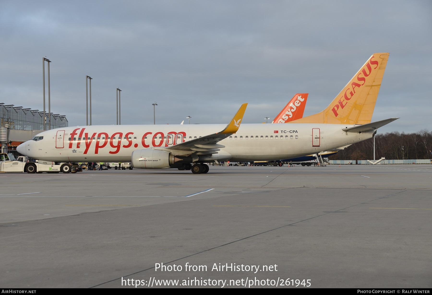 Aircraft Photo of TC-CPA | Boeing 737-82R | Pegasus Airlines | AirHistory.net #261945