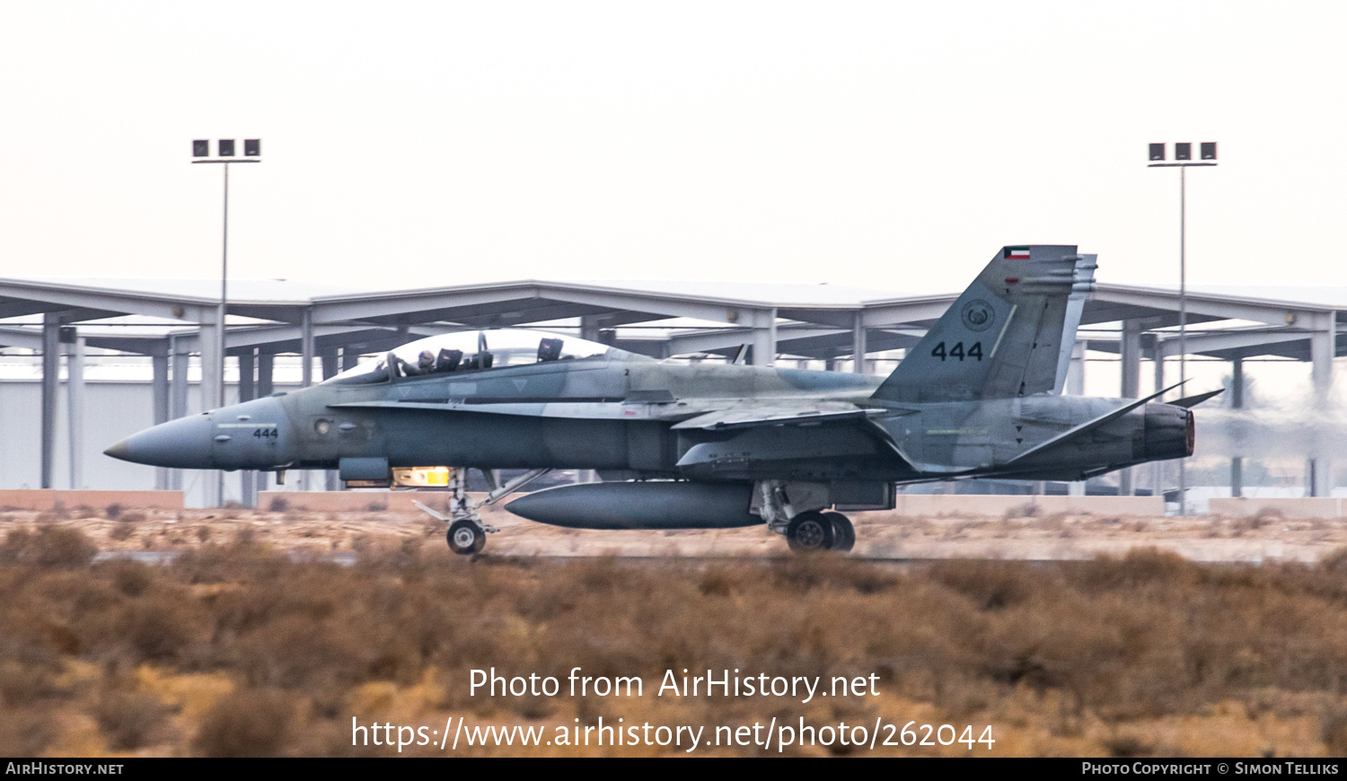 Aircraft Photo of 444 | McDonnell Douglas F/A-18D Hornet | Kuwait - Air Force | AirHistory.net #262044