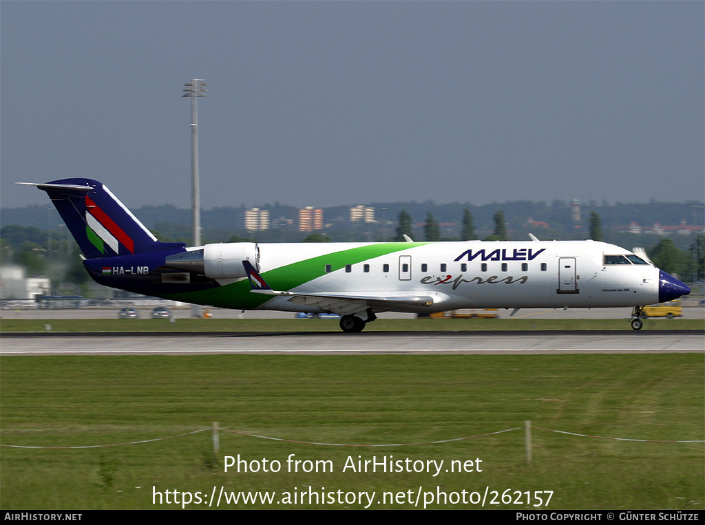 Aircraft Photo of HA-LNB | Bombardier CRJ-200ER (CL-600-2B19) | Malév Express | AirHistory.net #262157