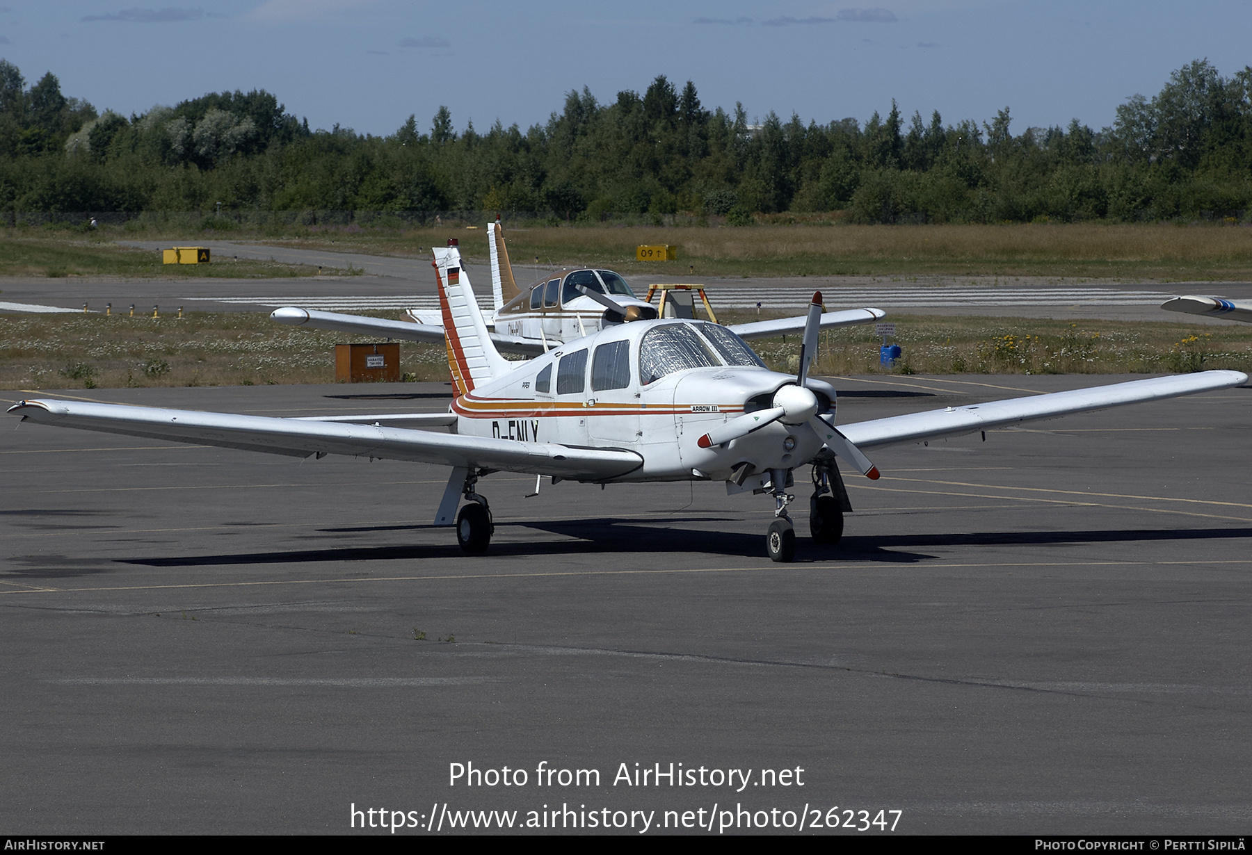 Aircraft Photo of D-ENLY | Piper PA-28R-201 Cherokee Arrow III | AirHistory.net #262347