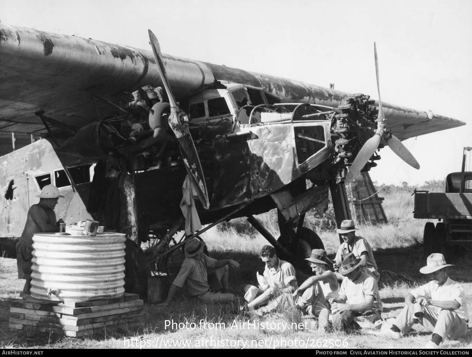 Aircraft Photo of VH-UXX | Avro 618 Ten | AirHistory.net #262506