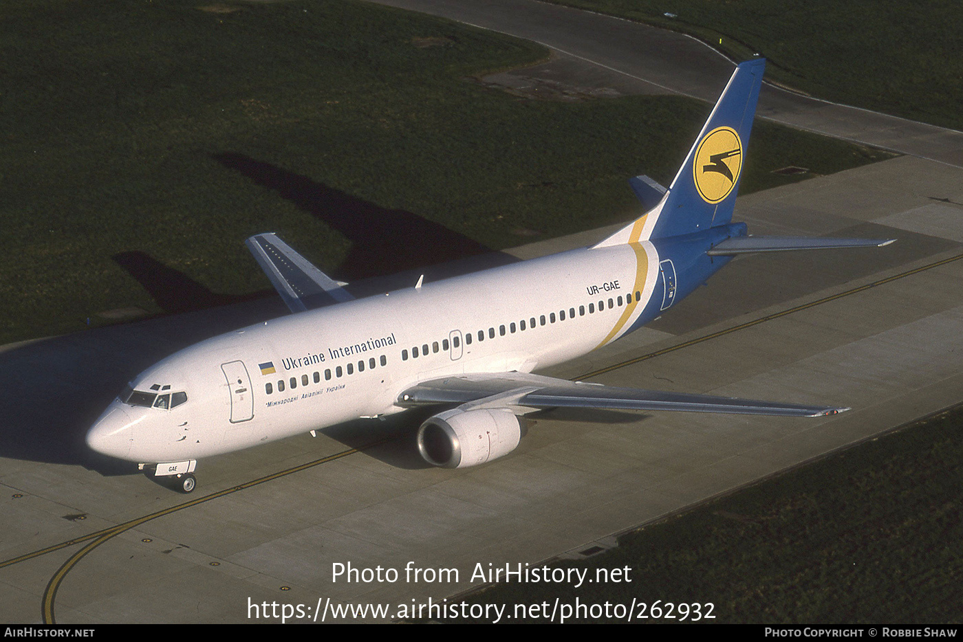 Aircraft Photo of UR-GAE | Boeing 737-3Y0 | Ukraine International Airlines | AirHistory.net #262932