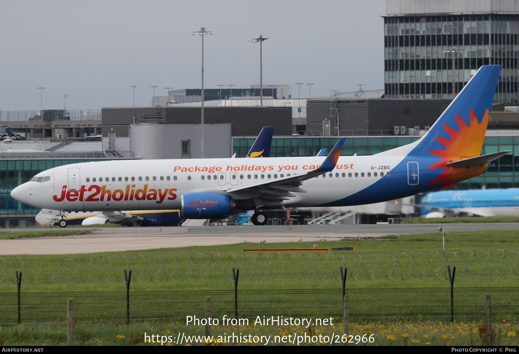 Aircraft Photo of G-JZBS | Boeing 737-800 | Jet2 Holidays | AirHistory.net #262966