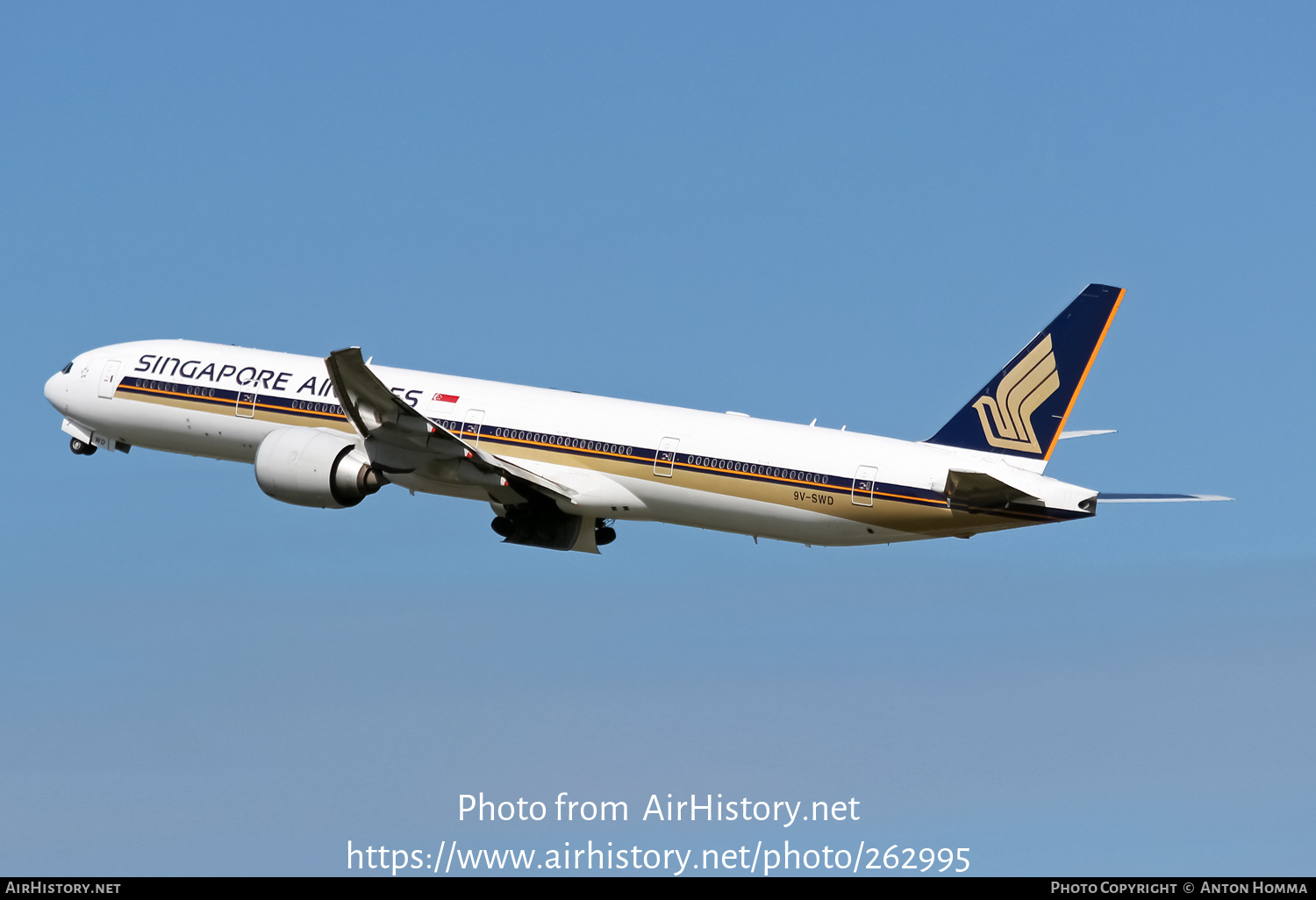 Aircraft Photo of 9V-SWD | Boeing 777-312/ER | Singapore Airlines | AirHistory.net #262995