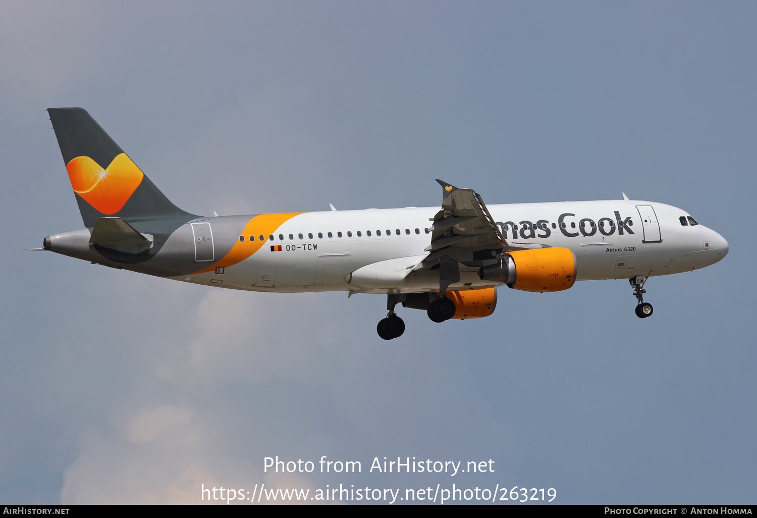 Aircraft Photo of OO-TCW | Airbus A320-214 | Thomas Cook Airlines | AirHistory.net #263219